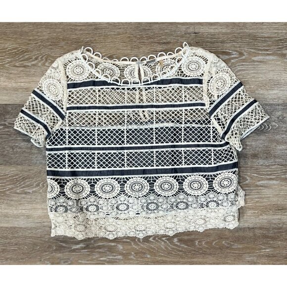 Elie Tahari Sz S 4 Cropped Crochet Lace Chambray Ivory Blue Skirt Top 2pc Set - Picture 13 of 16